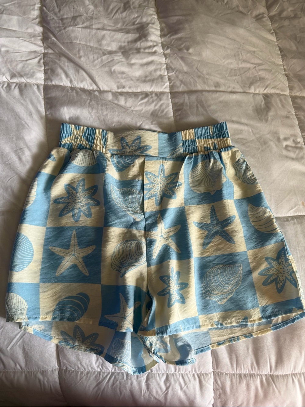 Timing Blue & Cream Starfish Shell Print High-Waist Shorts - Picture 2 of 7